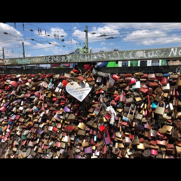 Meet your Posher, Jean - Picture 10 of 16